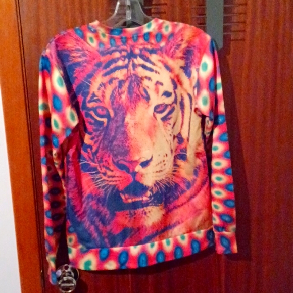 5 For $20 Rainbow tie dye trippy tiger long sleeve crewneck sweater - Picture 4 of 5